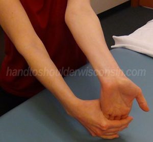 Flexor tendon stretching
